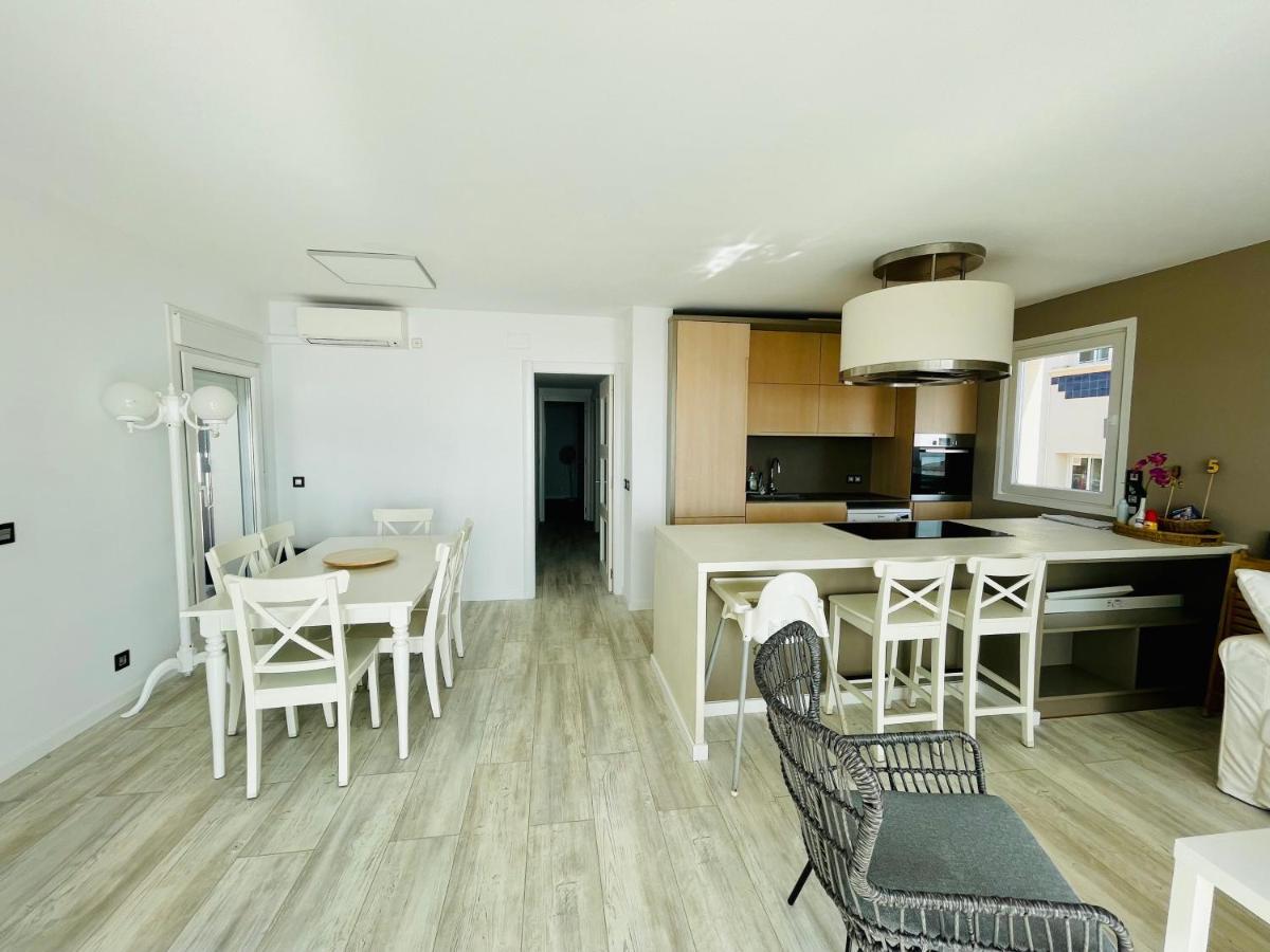 시체스 La Marina2 Seaview With Amazing Terrace 아파트 외부 사진